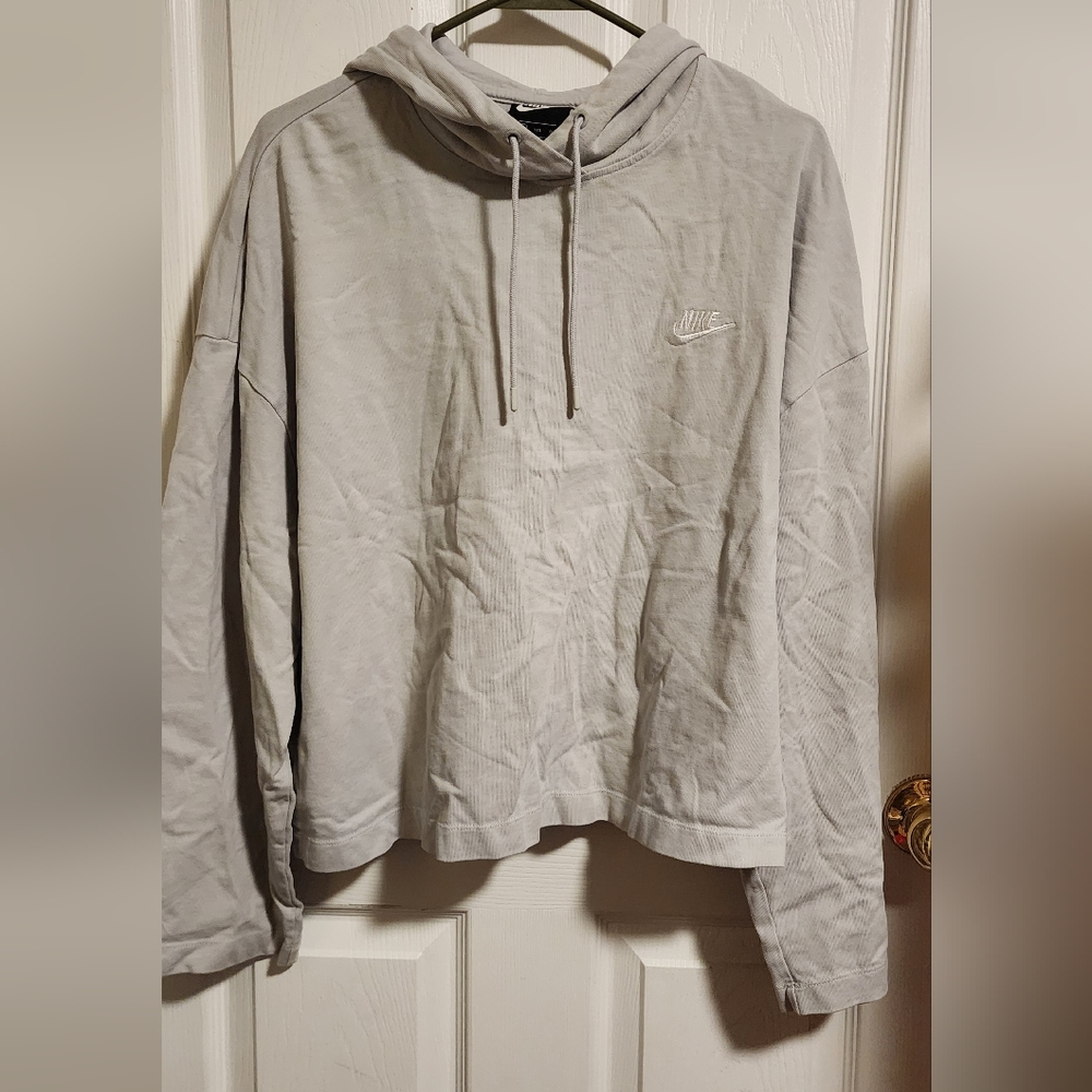 Nike crop pullover
